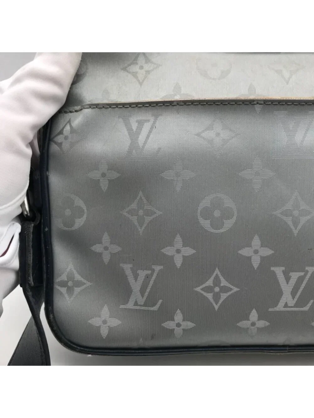Louis Vuitton Monogram Satellite Alpha Messenger Shoulder Bag